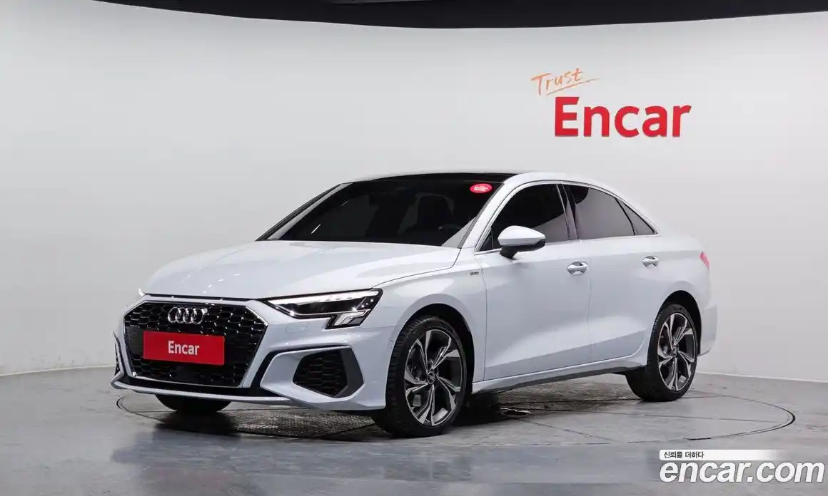 Audi A3 2023 2.0 Автомат в Москве № 162611, фото 1