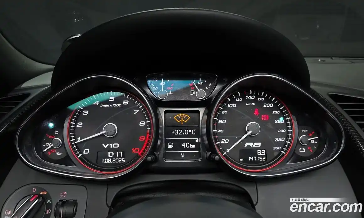 Audi R8 2011 5.2 Автомат в Москве № 163766, фото 13