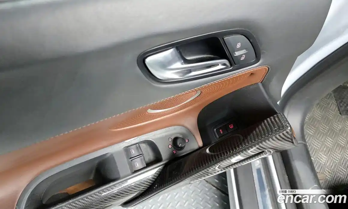 Audi R8 2011 5.2 Автомат в Москве № 163766, фото 3