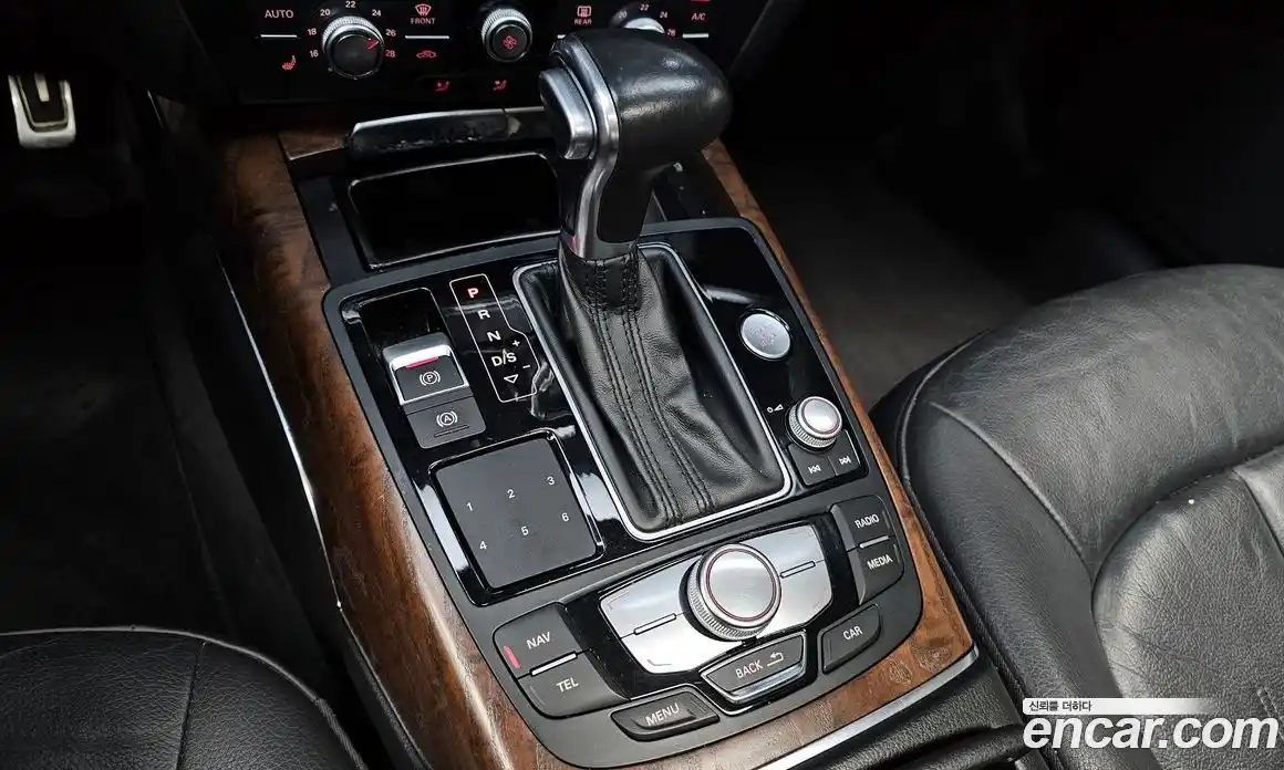 Audi A6 2015 2.0 Автомат в Москве № 163914, фото 1