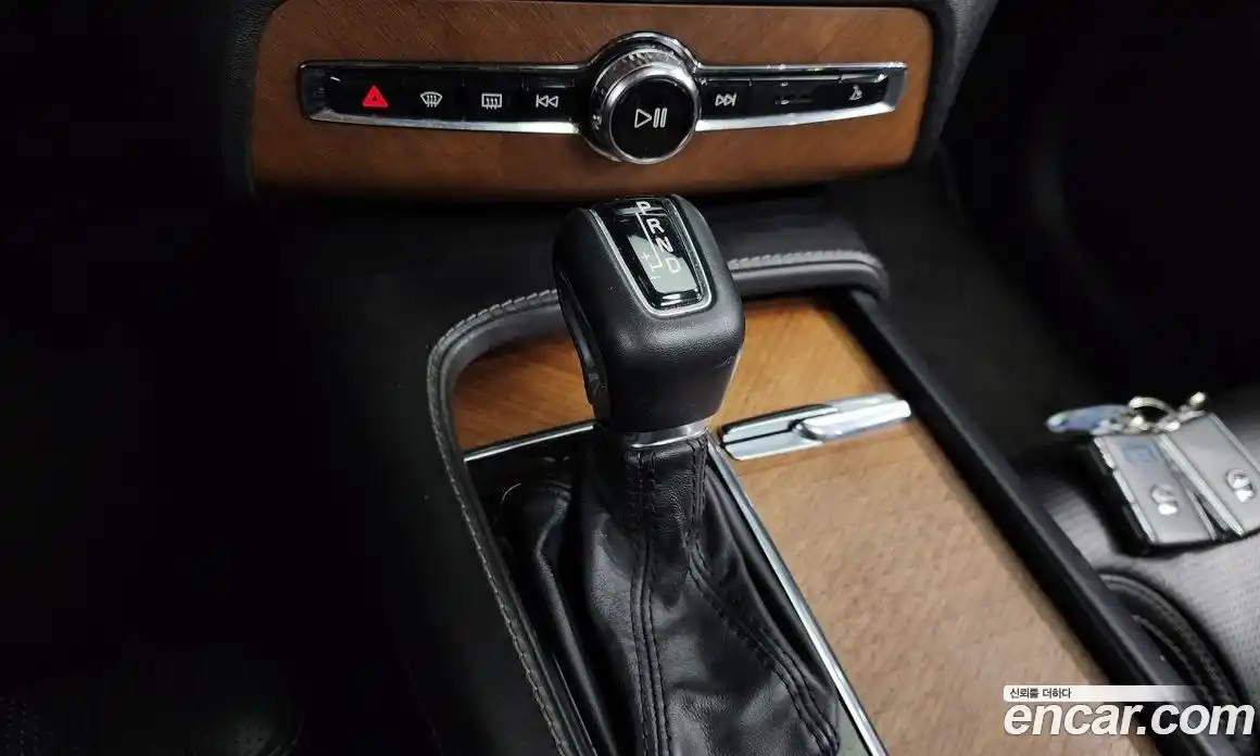 Volvo XC90 2017 2.0 Автомат в Москве № 164695, фото 10