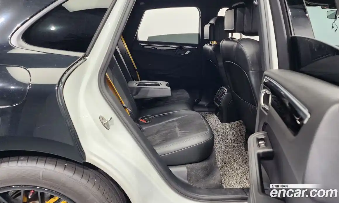 Porsche Macan 2019 2.0 Автомат в Москве № 165376, фото 20