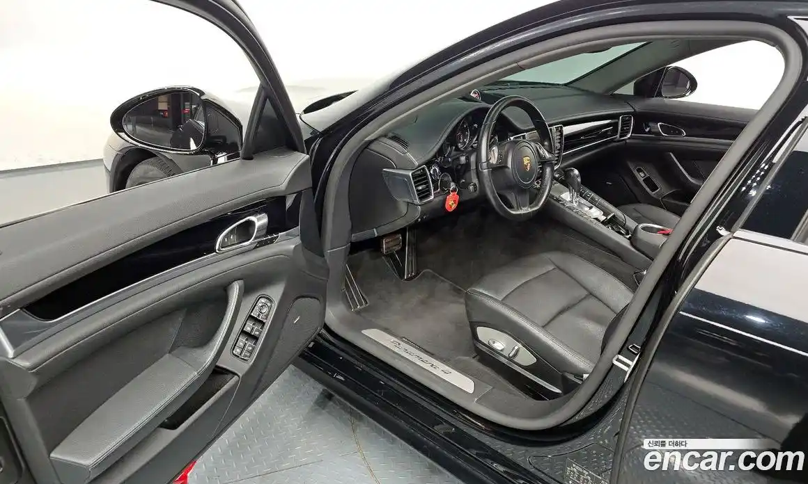 Porsche Panamera 2015 3.6 Автомат в Москве № 165538, фото 19