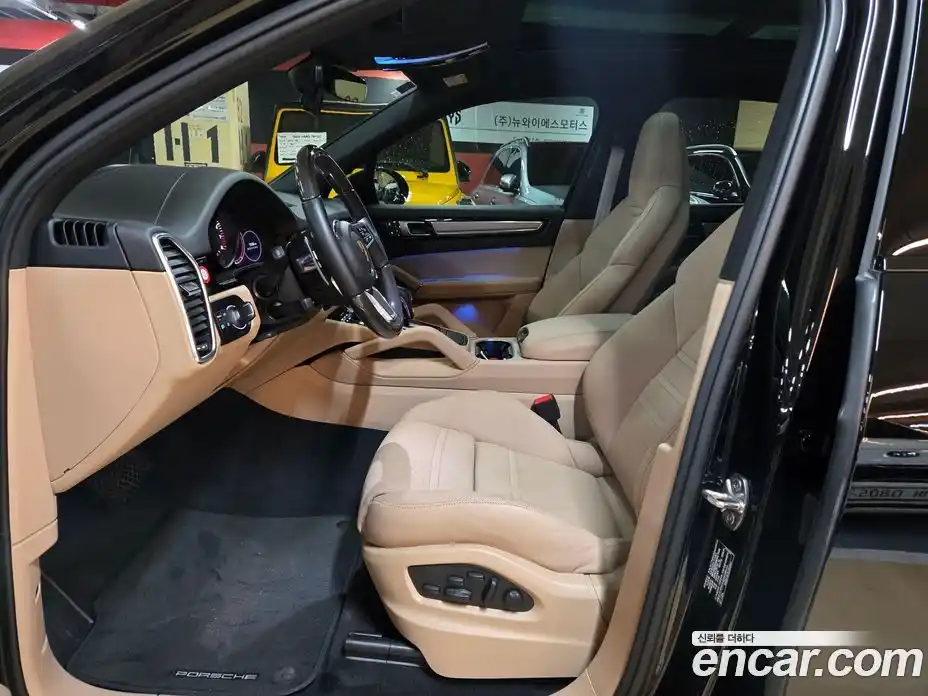 Porsche Cayenne 2022 3.0 Автомат в Москве № 165844, фото 14