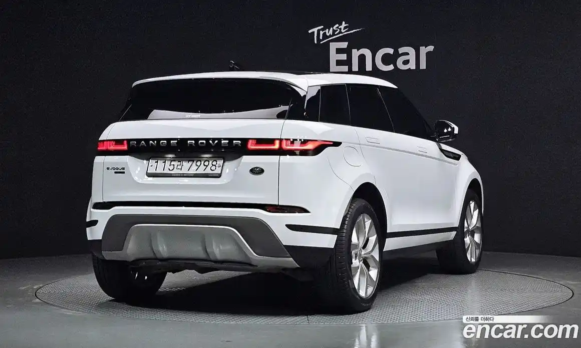 Land Rover Range-Rover Evoque 2020 2.0 Автомат в Москве № 166161, фото 16