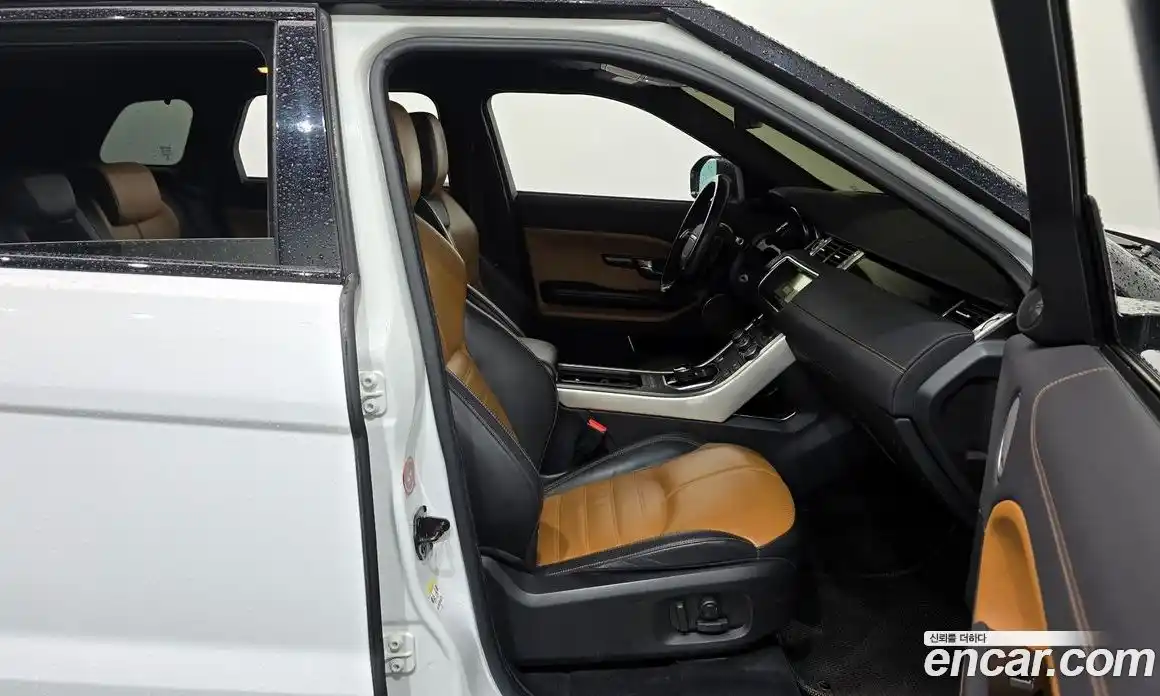 Land Rover Range-Rover Evoque 2018 2.0 Автомат в Москве № 166365, фото 13