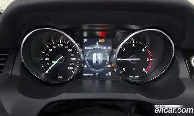 Land Rover Range-Rover Evoque 2018 2.0 Автомат в Москве № 166365, миниатюра 2