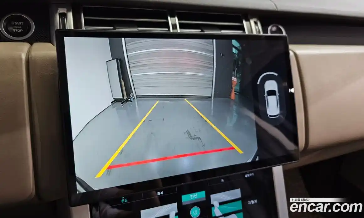 Land Rover Range-Rover 2016 4.4 Автомат в Москве № 166457, фото 16