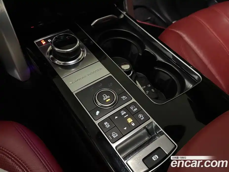 Land Rover Range-Rover 2017 4.4 Автомат в Москве № 166634, фото 17