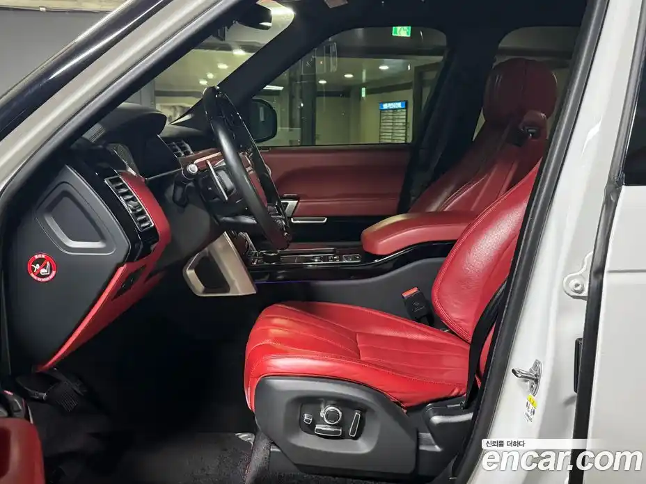 Land Rover Range-Rover 2017 4.4 Автомат в Москве № 166634, фото 10