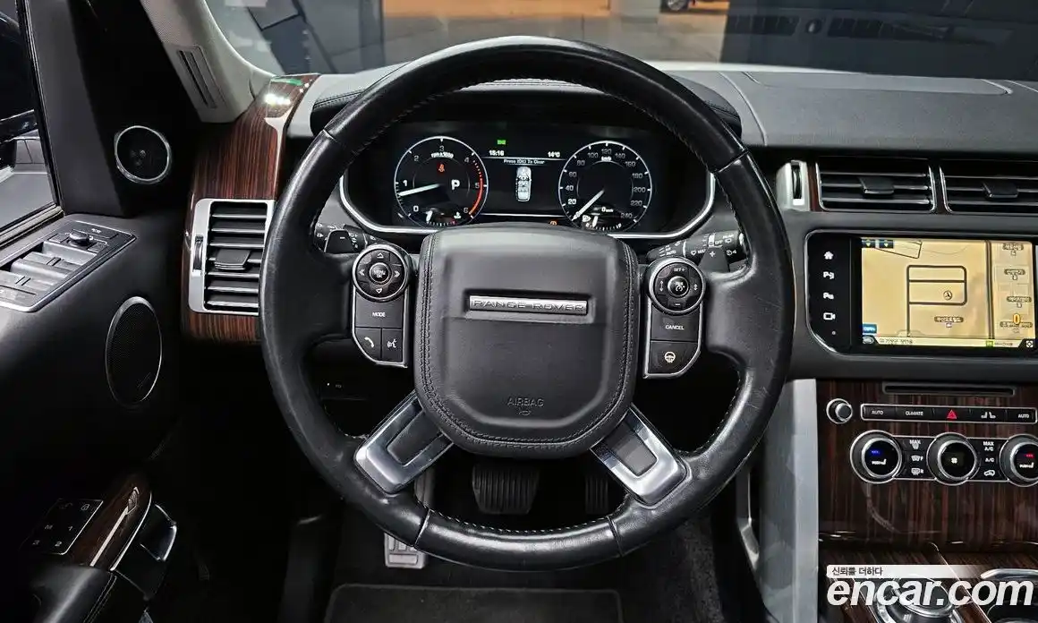 Land Rover Range-Rover 2016 4.4 Автомат в Москве № 166718, фото 3