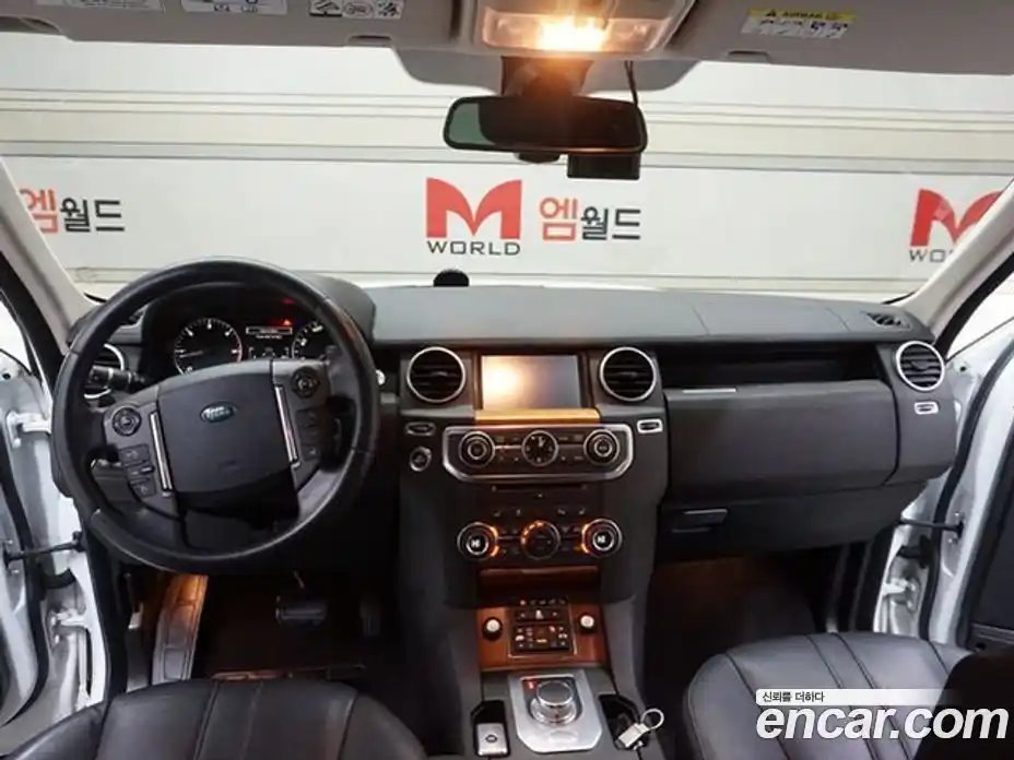 Land Rover Discovery 2013 3.0 Автомат в Москве № 166865, фото 17