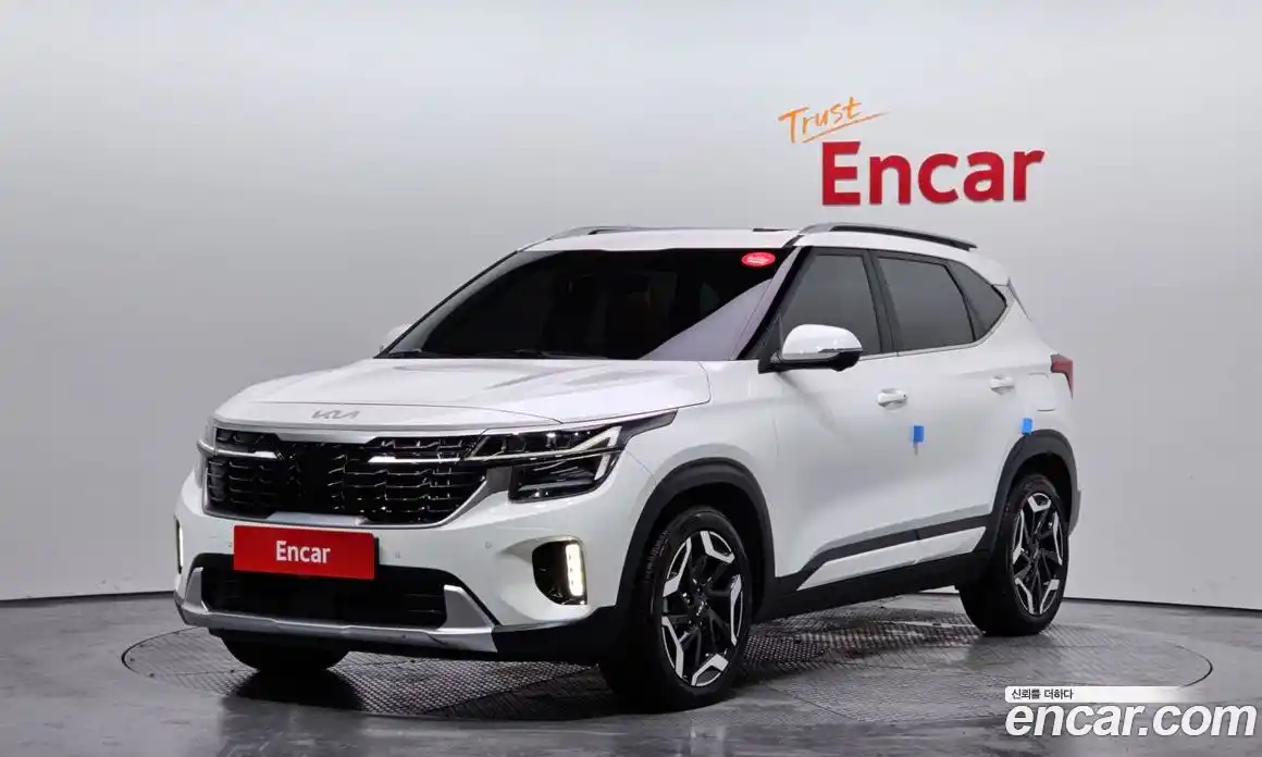 Kia Seltos 2023 2.0 Автомат в Москве № 16706, фото 19