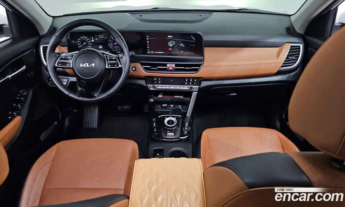 Kia Seltos 2023 2.0 Автомат в Москве № 16706, фото 8