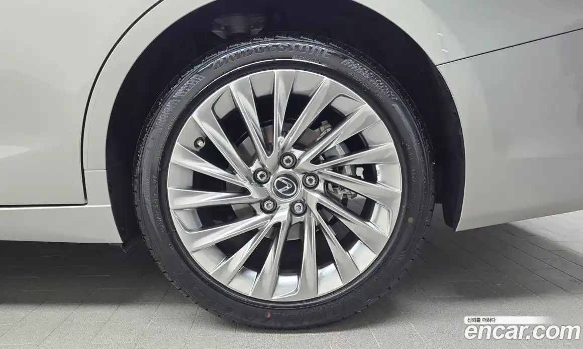 Lexus ES 2025 2.5 Автомат в Москве № 168021, фото 20