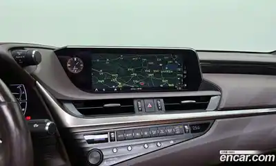 Lexus ES 2019 2.5 Автомат в Москве № 168292, миниатюра 4