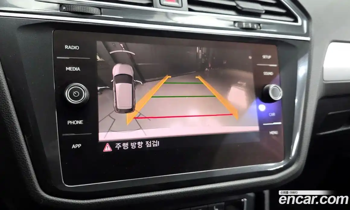 Volkswagen Tiguan 2018 2.0 Автомат в Москве № 168728, фото 13