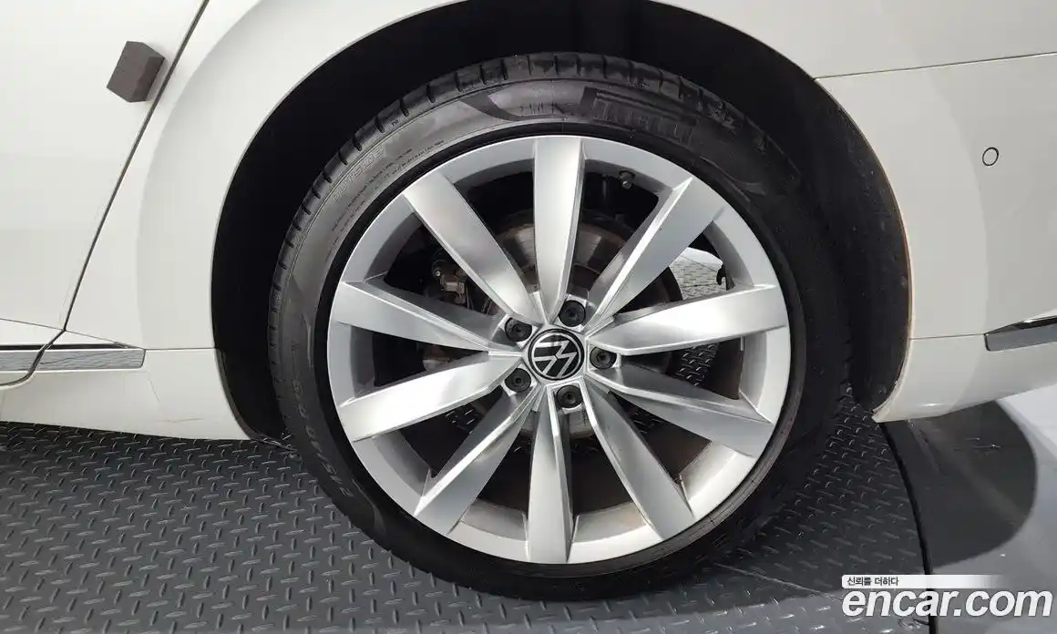 Volkswagen Arteon 2022 2.0 Автомат в Москве № 169030, фото 13