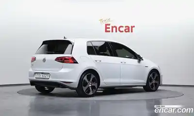 Volkswagen Golf 2015 2.0 Автомат в Москве № 169052, миниатюра 2