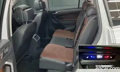 Volkswagen Tiguan 2023 2.0 Автомат в Москве № 169152, миниатюра 11