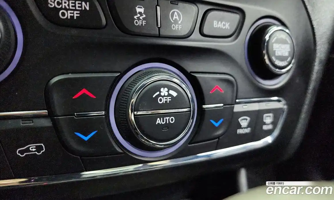 Jeep Cherokee 2015 2.0 Автомат в Москве № 169791, фото 16