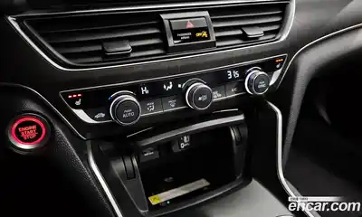 Honda Accord 2018 1.5 Автомат в Москве № 170534, миниатюра 2