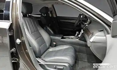 Honda Accord 2018 1.5 Автомат в Москве № 170534, миниатюра 8