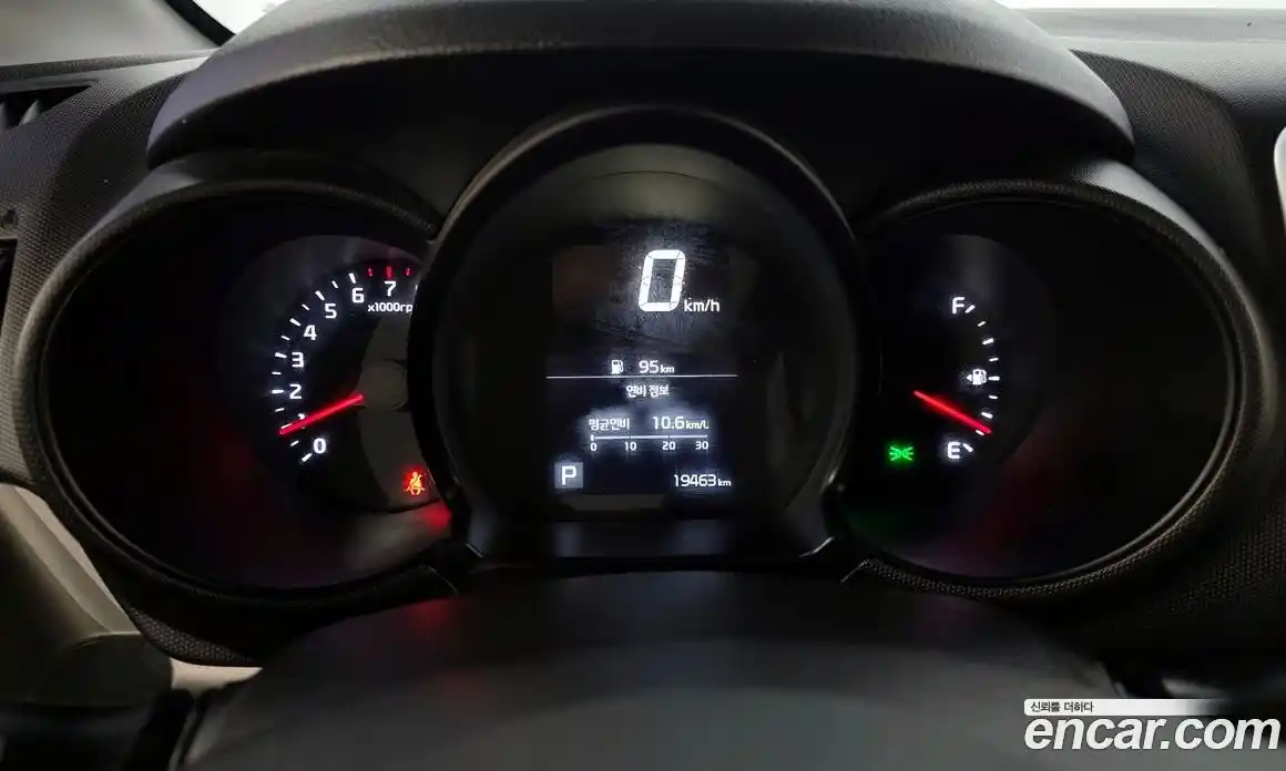 Kia Ray 2021 1.0 Автомат в Москве № 17580, фото 8