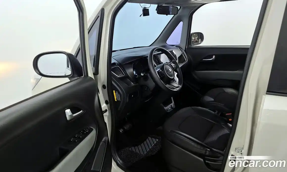 Kia Ray 2021 1.0 Автомат в Москве № 17580, фото 10