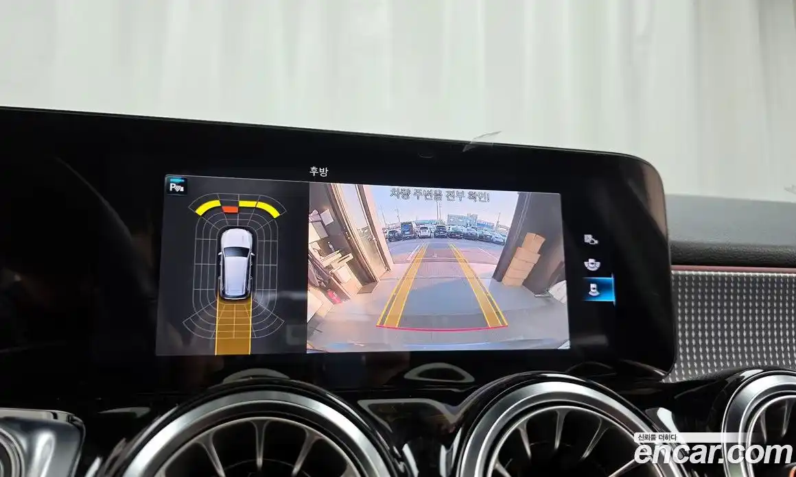 Mercedes-Benz GLB-Class 2021 2.0 Автомат в Москве № 177842, фото 15