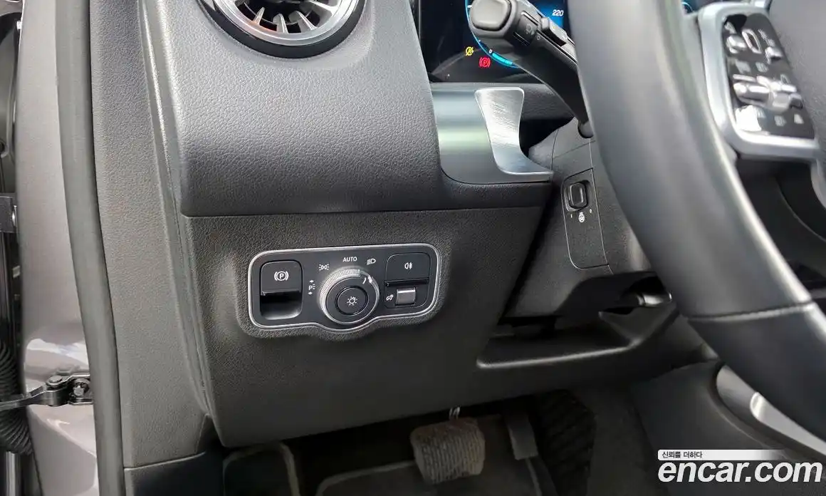 Mercedes-Benz GLB-Class 2021 2.0 Автомат в Москве № 177842, фото 16