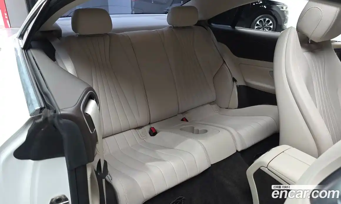 Mercedes-Benz E-Class 2017 1.9 Автомат в Москве № 178974, фото 12