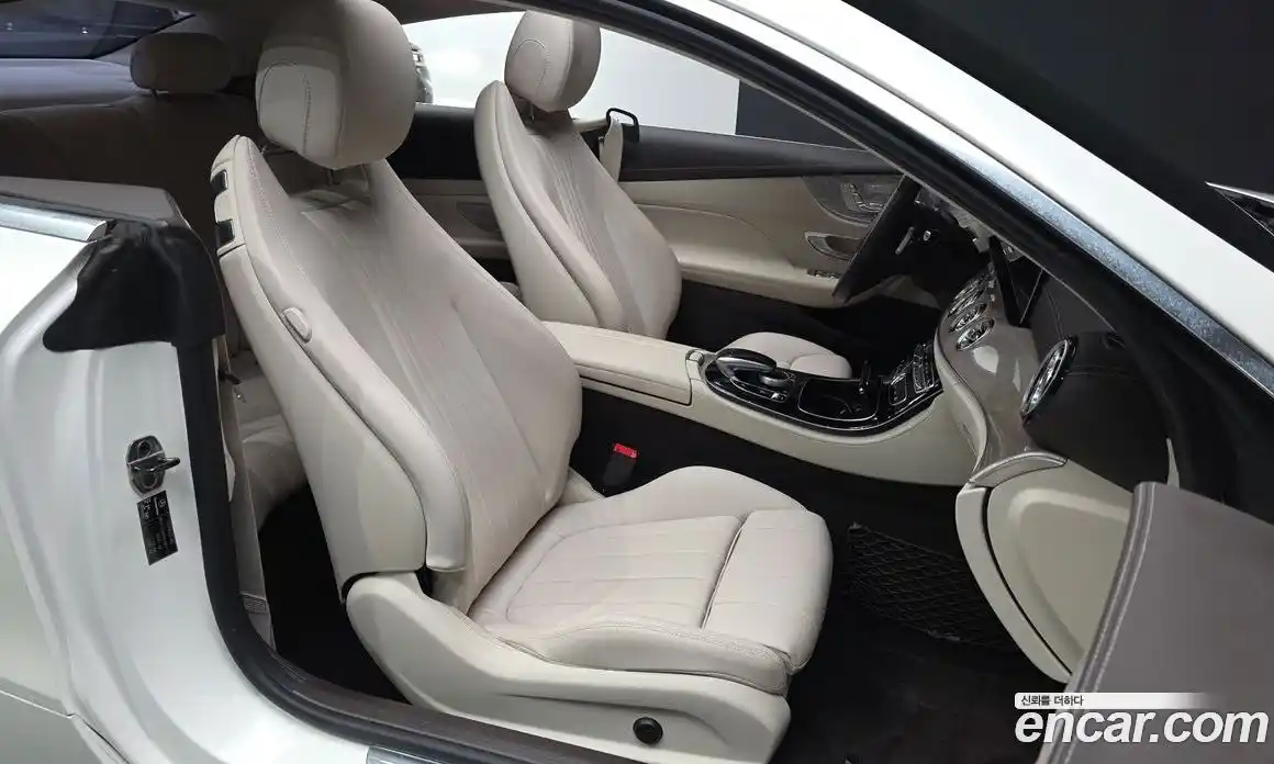 Mercedes-Benz E-Class 2017 1.9 Автомат в Москве № 178974, фото 10