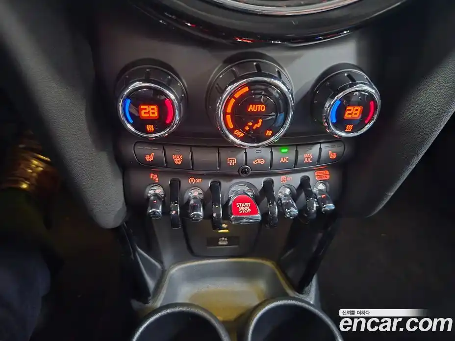 Mini Cooper 2024 1.5 Автомат в Москве № 182182, фото 14