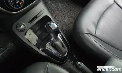 Renault QM3 2015 1.5 Автомат в Москве № 183612, миниатюра 2