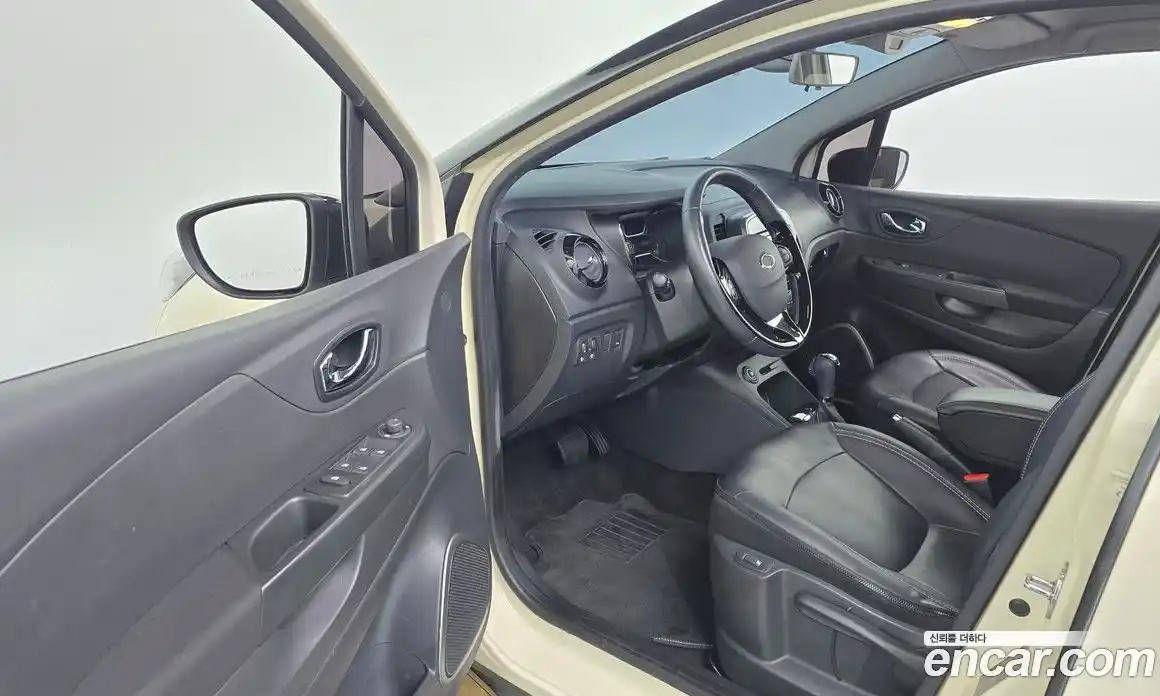 Renault QM3 2015 1.5 Автомат в Москве № 183612, фото 9