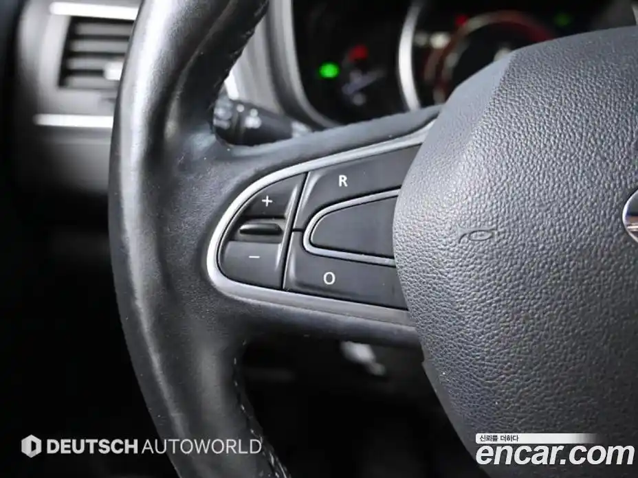 Renault QM6 2017 2.0 Автомат в Москве № 185919, фото 18