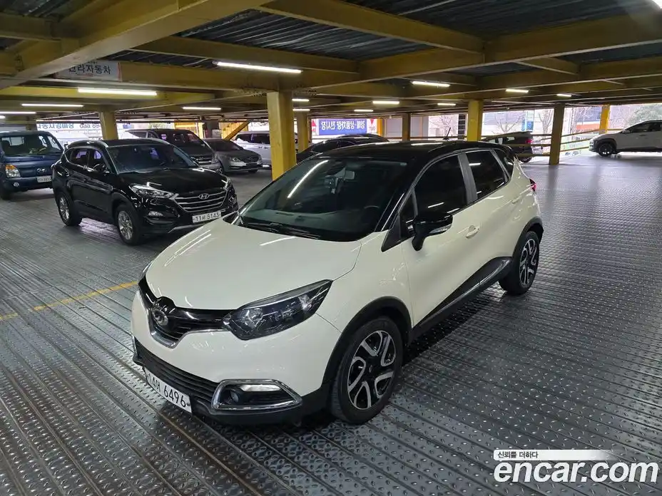 Renault QM3 2015 1.5 Автомат в Москве № 186468, фото 1