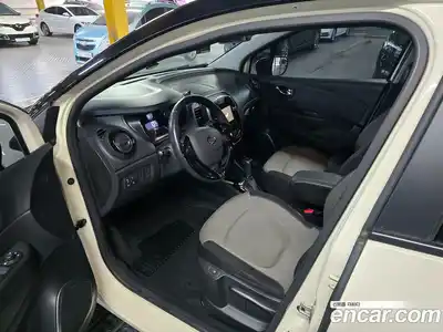 Renault QM3 2015 1.5 Автомат в Москве № 186468, миниатюра 12