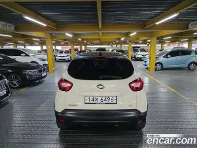 Renault QM3 2015 1.5 Автомат в Москве № 186468, миниатюра 6