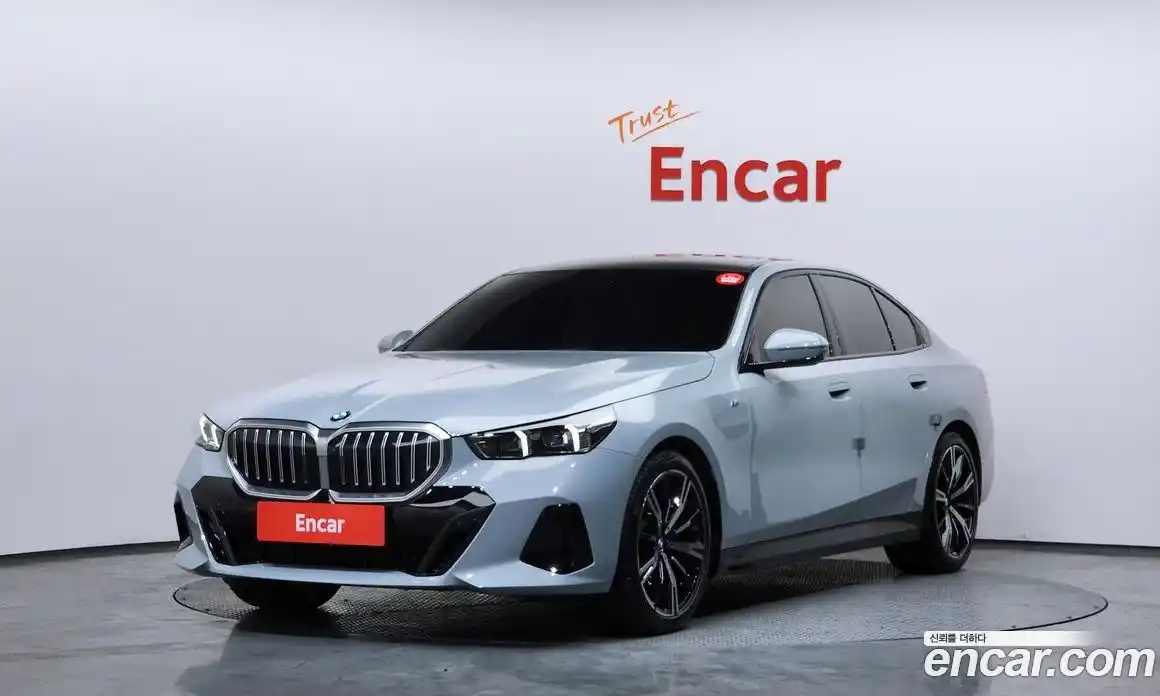 BMW 5-Series 2025 2.0 Автомат в Москве № 187622, фото 1