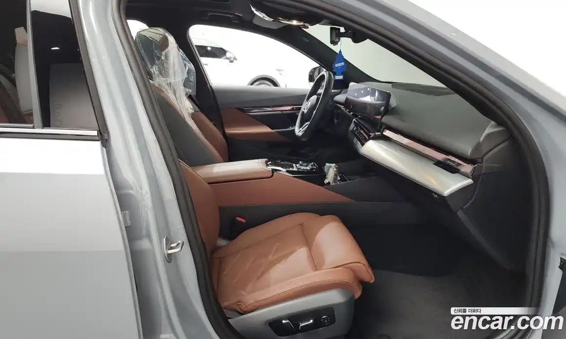 BMW 5-Series 2025 2.0 Автомат в Москве № 187622, фото 11