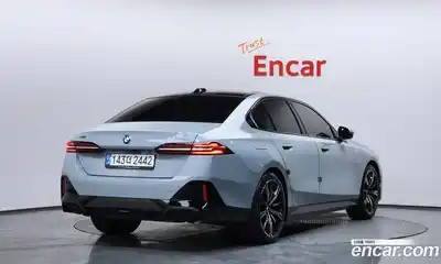 BMW 5-Series 2025 2.0 Автомат в Москве № 187622, миниатюра 2