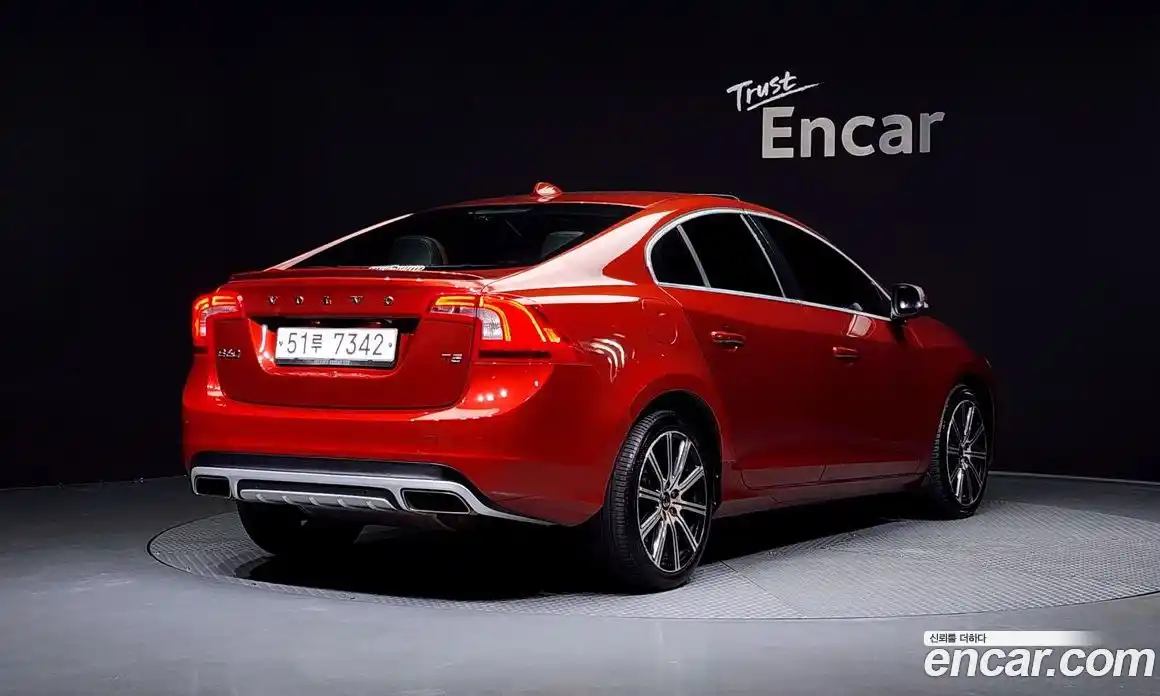 Volvo S60 2014 2.0 Автомат в Москве № 189205, фото 12