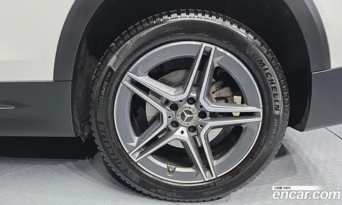 Mercedes-Benz GLB-Class 2023 2.0 Автомат в Москве № 194002, фото 11