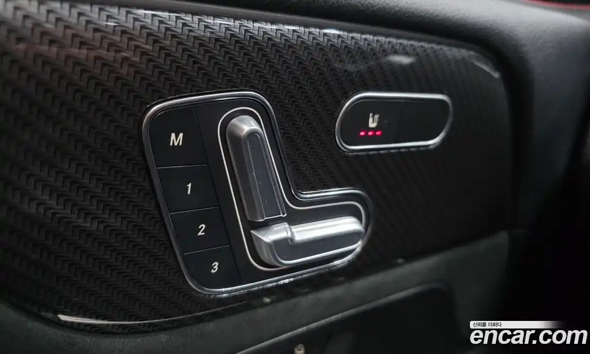 Mercedes-Benz GLB-Class 2023 2.0 Автомат в Москве № 194002, фото 19