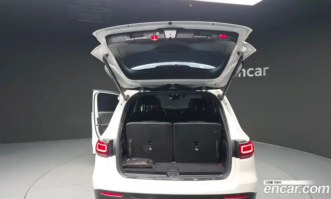 Mercedes-Benz GLB-Class 2023 2.0 Автомат в Москве № 194002, фото 20