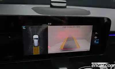 Mercedes-Benz GLB-Class 2023 2.0 Автомат в Москве № 194002, миниатюра 2