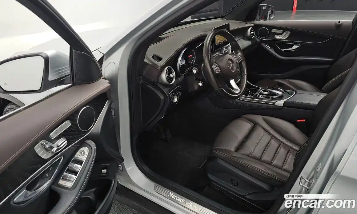 Mercedes-Benz GLC-Class 2018 2.1 Автомат в Москве № 194222, фото 11