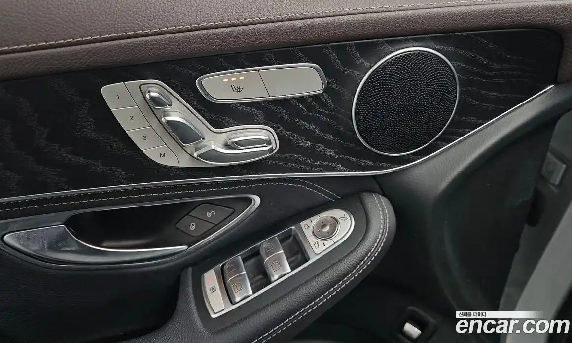 Mercedes-Benz GLC-Class 2018 2.1 Автомат в Москве № 194222, фото 18